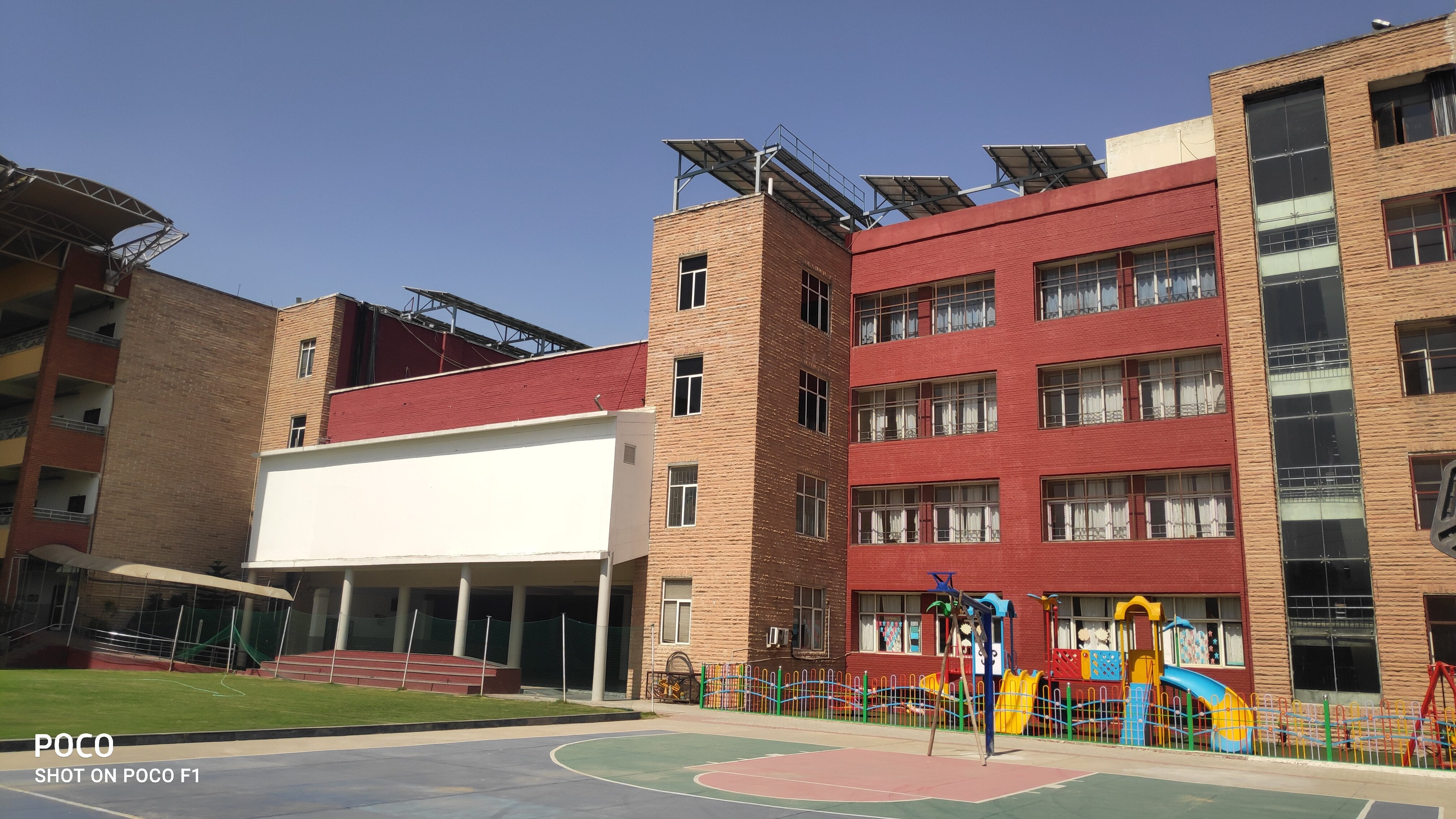 Institutional solar project